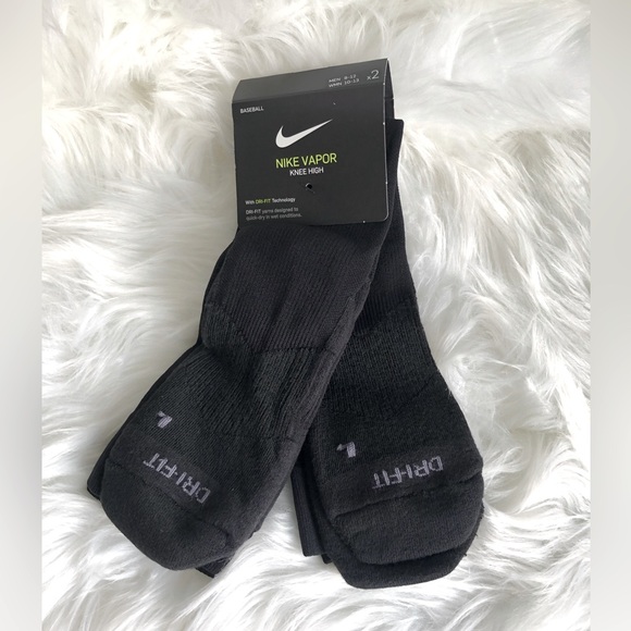 Nike Vapor Dri-Fit unisex socks NWT- 2 pair - Picture 1 of 4